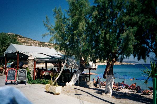 Taverna Faro vid Remataki stranden